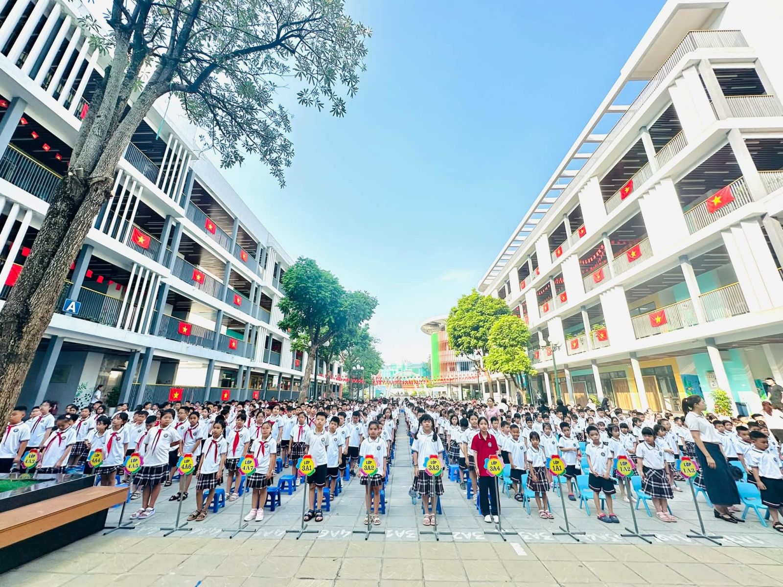 Câu lạc bộ